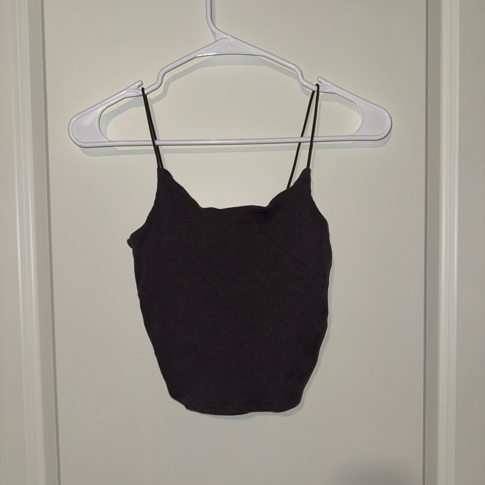 gray ribbed cropped tank